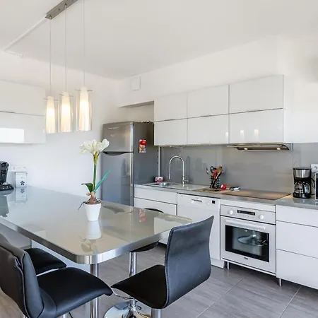 Apartment Vue Mer, 3 Chambres, Climatisation, Wifi, A Pied *